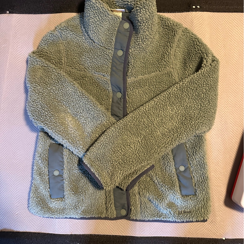 LL bean coat size small